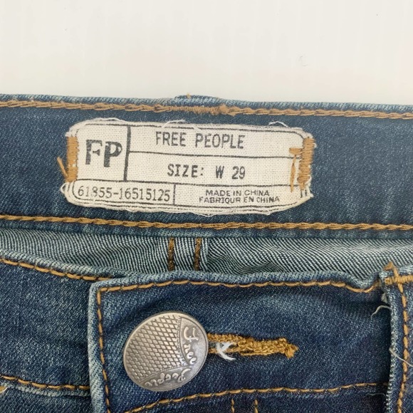 Free People Dark Wash Blue Stretch Denim Jeans Women's Size 29 - Picture 5 of 8
